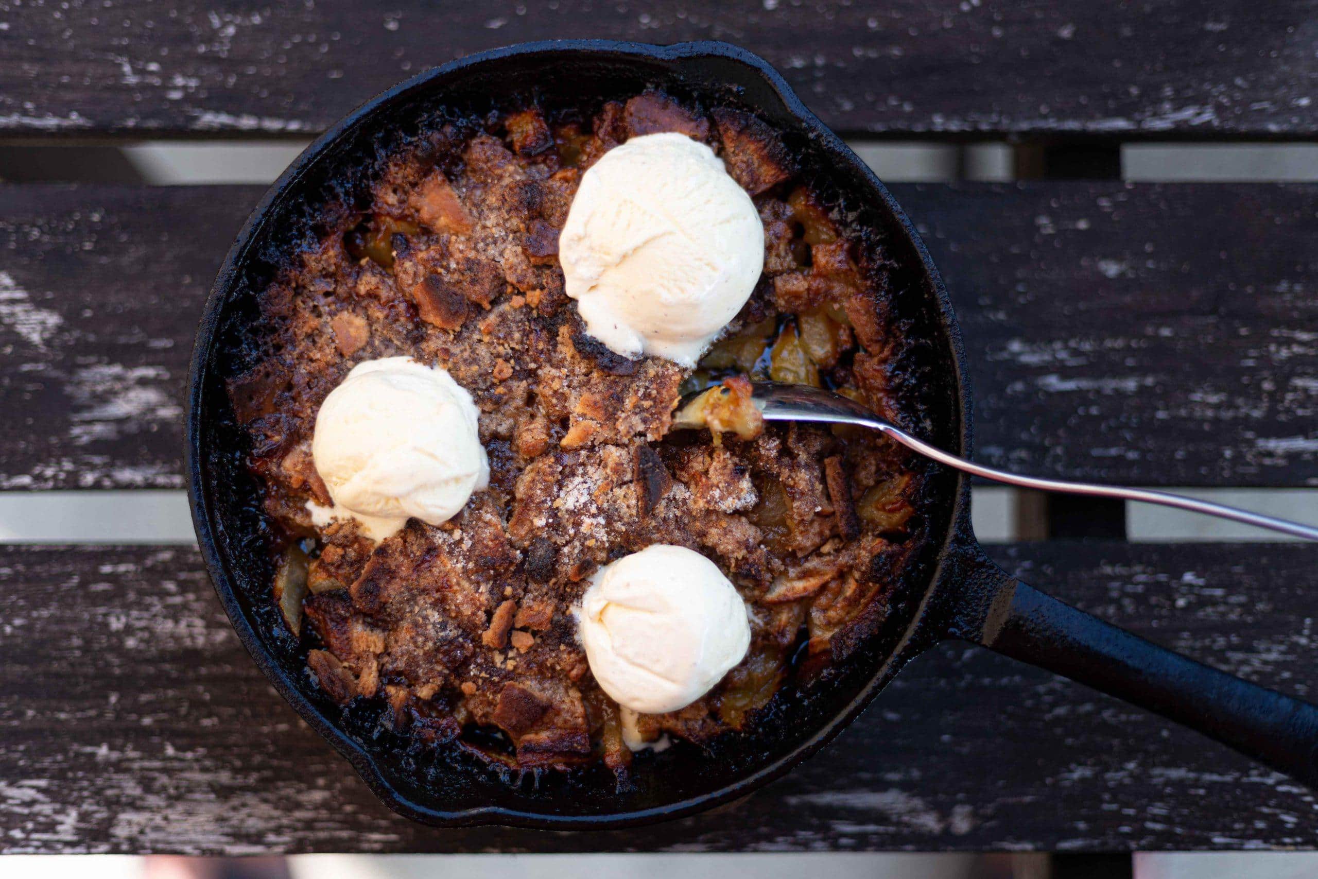 Appelcrumble met bacon bourbon