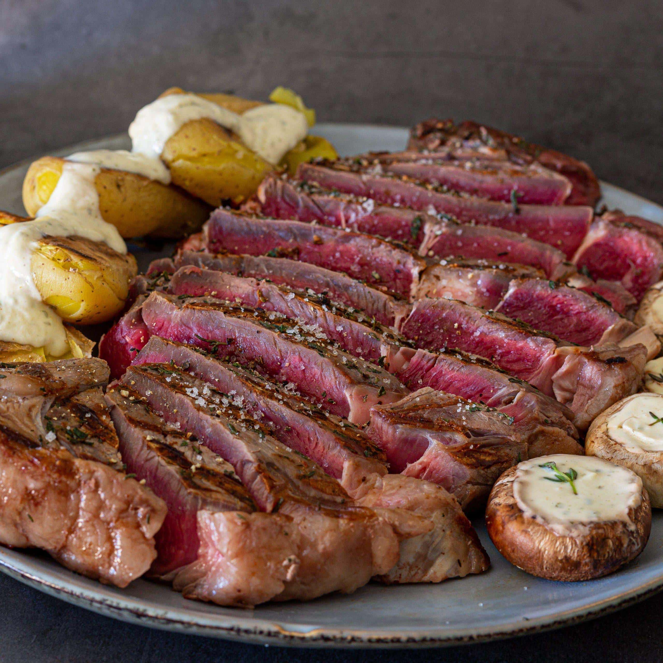 Primerib in tijmzout met champignons
