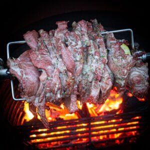 Griekse gyros aan het spit